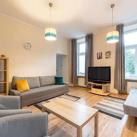 Essence Of Lodz-145M!Central-Secured-Comfy18Ppl!&Freeparking Ngoại thất bức ảnh