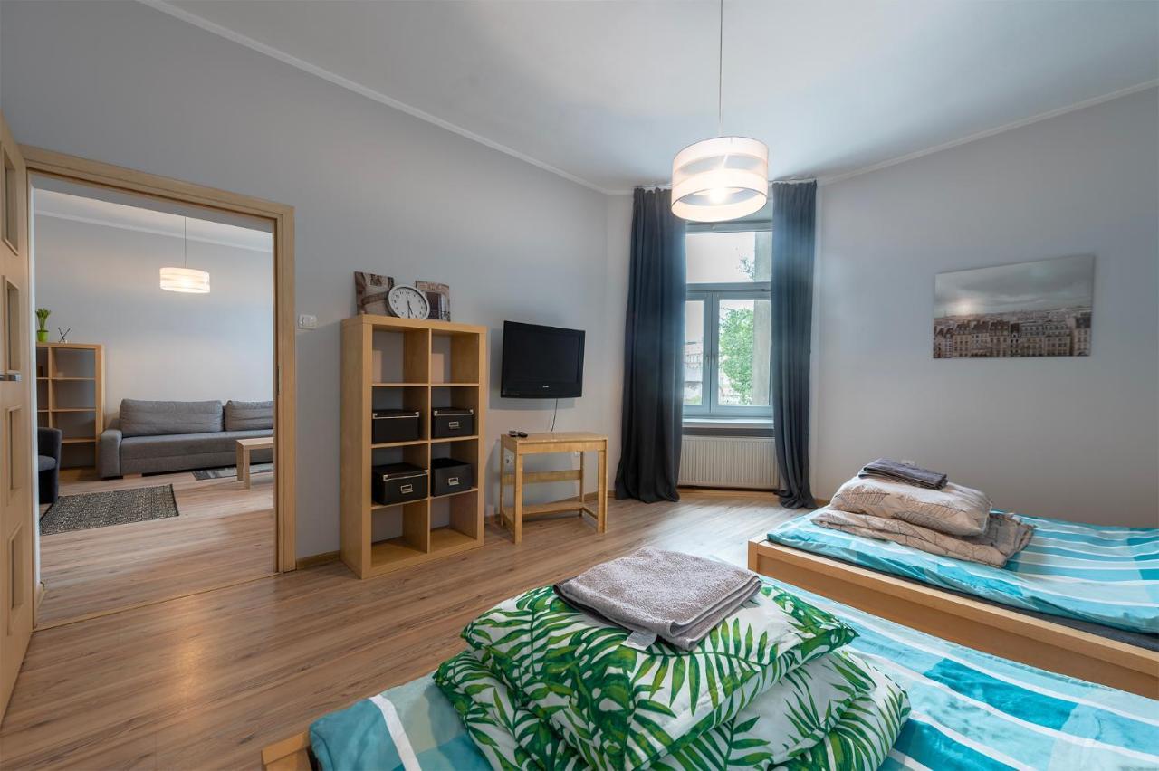 Essence Of Lodz-145M!Central-Secured-Comfy18Ppl!&Freeparking Ngoại thất bức ảnh